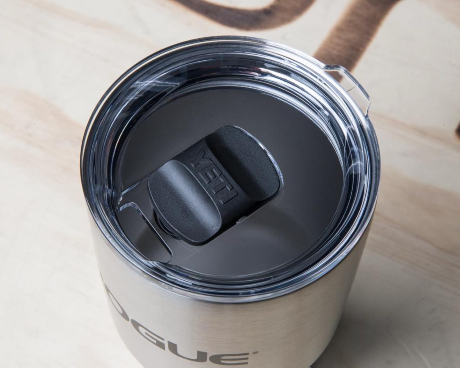 YETI Rambler - 30oz | Rogue Fitness